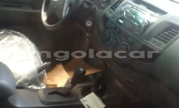 Buy Used Toyota Hilux White Car in Luanda in Luanda Province Buy Used Toyota Hilux White Car in Luanda in Luanda Province