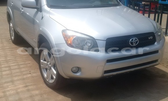 Buy Used Toyota RAV4 Silver Car in Luanda in Luanda Province Buy Used Toyota RAV4 Silver Car in Luanda in Luanda Province