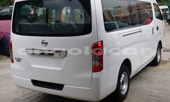 Buy Used Nissan NV350 Caravan White Car in Luanda in Luanda Province Buy Used Nissan NV350 Caravan White Car in Luanda in Luanda Province