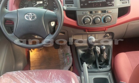 Comprar Usado Toyota Hilux Branco Carro em Luanda em Luanda Province Comprar Usado Toyota Hilux Branco Carro em Luanda em Luanda Province