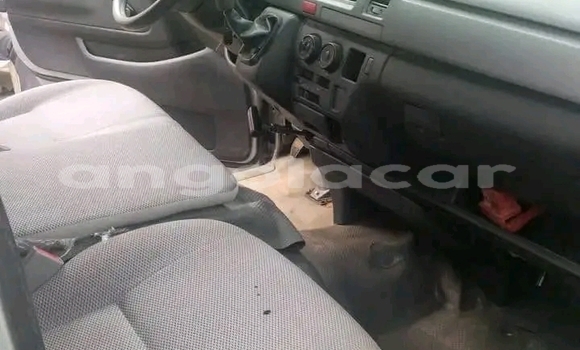Buy Used Toyota Hiace Other Car in Luanda in Luanda Province Buy Used Toyota Hiace Other Car in Luanda in Luanda Province