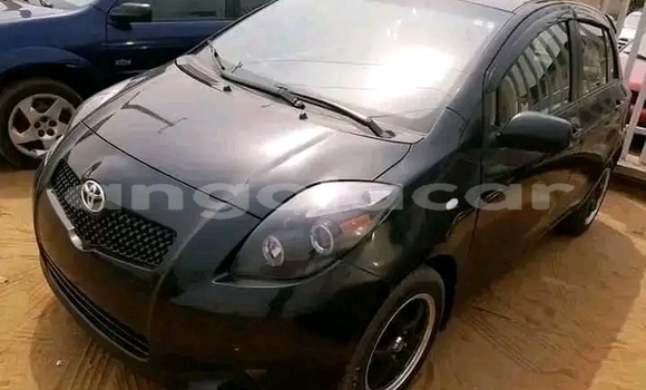 Acheter Occasion Voiture Toyota Yaris Noir à Luanda, Province de Luanda Acheter Occasion Voiture Toyota Yaris Noir à Luanda, Province de Luanda