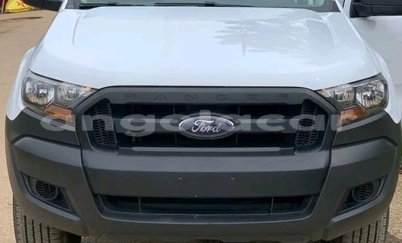 Comprar Usado Ford Ranger Branco Carro em Luanda em Luanda Province
