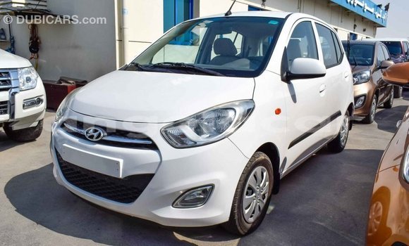 Comprar Importar Hyundai i10 Branco Carro em Import - Dubai em Bengo Province Comprar Importar Hyundai i10 Branco Carro em Import - Dubai em Bengo Province