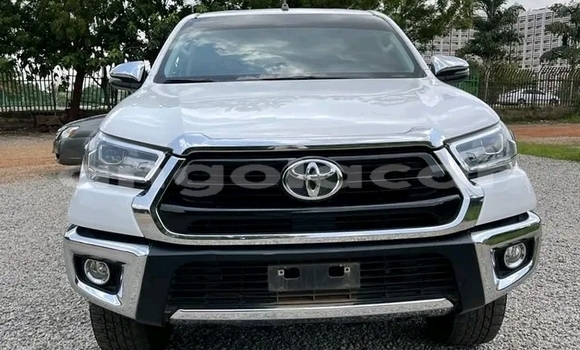 Acheter Occasion Voiture Toyota Hilux Blanc à Luanda, Province de Luanda Acheter Occasion Voiture Toyota Hilux Blanc à Luanda, Province de Luanda