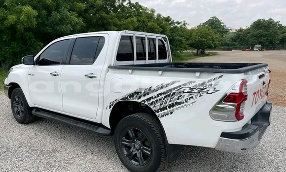 Acheter Occasion Voiture Toyota Hilux Blanc à Luanda, Province de Luanda Acheter Occasion Voiture Toyota Hilux Blanc à Luanda, Province de Luanda