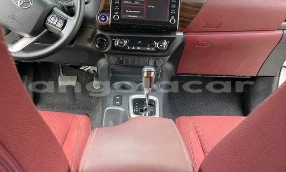 Acheter Occasion Voiture Toyota Hilux Blanc à Luanda, Province de Luanda Acheter Occasion Voiture Toyota Hilux Blanc à Luanda, Province de Luanda