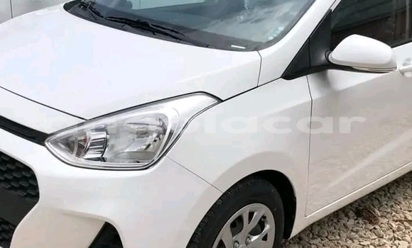 Buy New Hyundai i10 White Car in Luena in Moxico Buy New Hyundai i10 White Car in Luena in Moxico