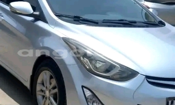 Acheter Occasion Voiture Hyundai Elantra Bleu à Luena, Moxico