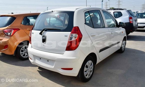 Comprar Importar Hyundai i10 Branco Carro em Import - Dubai em Bengo Province Comprar Importar Hyundai i10 Branco Carro em Import - Dubai em Bengo Province