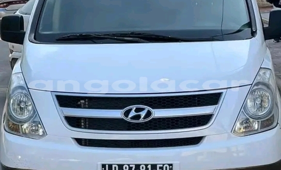 Buy Used Hyundai H1 White Car in Luanda in Luanda Province Buy Used Hyundai H1 White Car in Luanda in Luanda Province