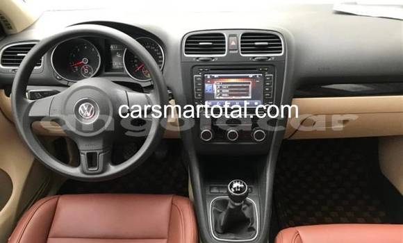 Buy Used Volkswagen Golf Silver Car in Luanda in Luanda Province Buy Used Volkswagen Golf Silver Car in Luanda in Luanda Province