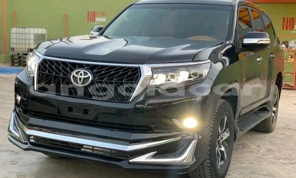 Comprar Usado Toyota Prado Outro Carro em Luanda em Luanda Province