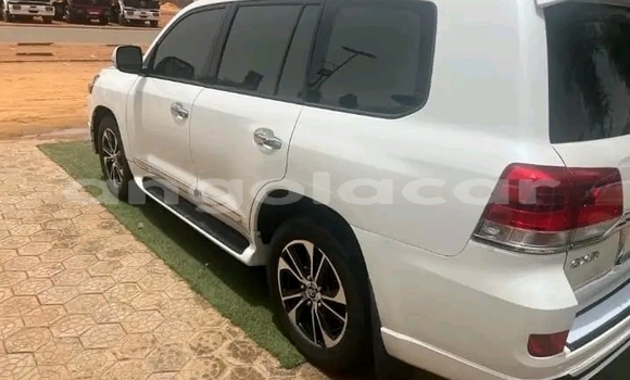 Comprar Usado Toyota Land Cruiser Branco Carro em Luanda em Luanda Province Comprar Usado Toyota Land Cruiser Branco Carro em Luanda em Luanda Province