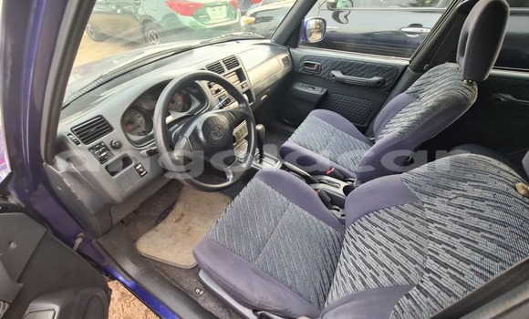 Comprar Usado Toyota RAV4 Azul Carro em Luanda em Luanda Province Comprar Usado Toyota RAV4 Azul Carro em Luanda em Luanda Province