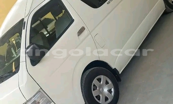 Buy Used Toyota Hiace White Car in Luanda in Luanda Province Buy Used Toyota Hiace White Car in Luanda in Luanda Province