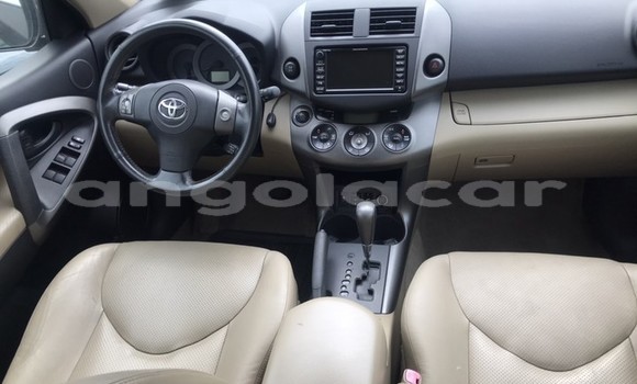 Comprar Usado Toyota RAV4 Branco Carro em Luanda em Luanda Province Comprar Usado Toyota RAV4 Branco Carro em Luanda em Luanda Province