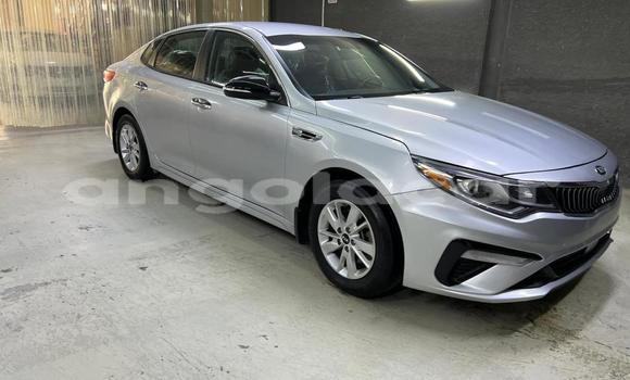 Comprar Usado Kia Optima Outro Carro em Luanda em Luanda Province