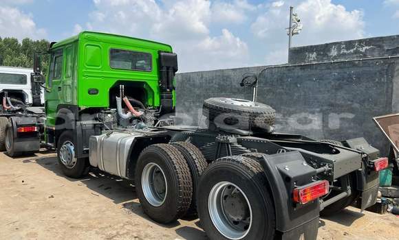 Buy Used Iveco Cargo Green Truck in Luena in Moxico Buy Used Iveco Cargo Green Truck in Luena in Moxico