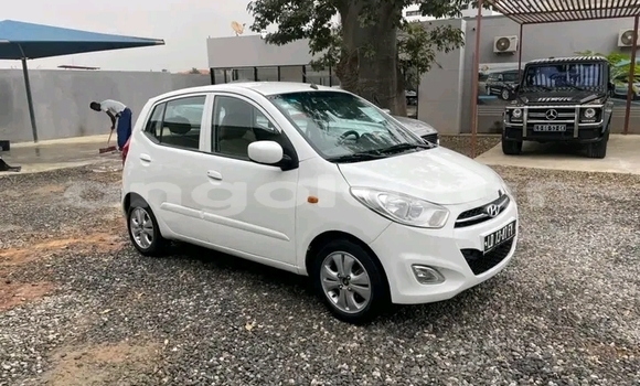 Buy Used Hyundai i10 White Car in Luanda in Luanda Province Buy Used Hyundai i10 White Car in Luanda in Luanda Province