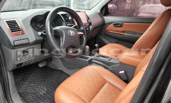 Buy Used Toyota Hilux Black Car in Luanda in Luanda Province Buy Used Toyota Hilux Black Car in Luanda in Luanda Province