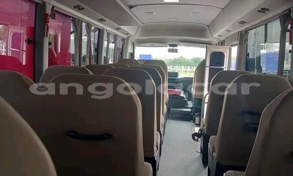 Comprar Usado Toyota Coaster Branco Carro em Luanda em Luanda Province Comprar Usado Toyota Coaster Branco Carro em Luanda em Luanda Province