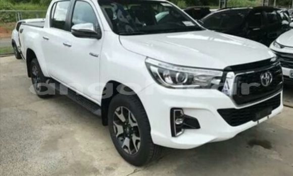 Acheter Occasion Voiture Toyota Hilux Blanc à Luanda, Province de Luanda