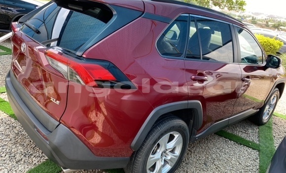 Acheter Occasion Voiture Toyota RAV4 Rouge à Luanda, Province de Luanda Acheter Occasion Voiture Toyota RAV4 Rouge à Luanda, Province de Luanda