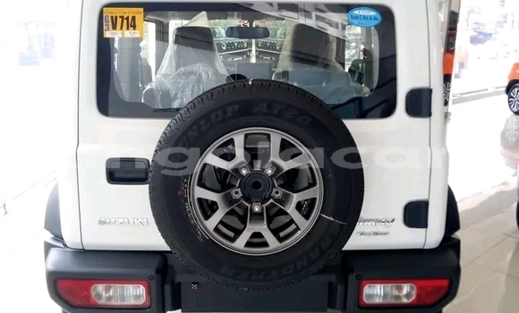 Acheter Occasion Voiture Suzuki Jimny Blanc à Luena, Moxico Acheter Occasion Voiture Suzuki Jimny Blanc à Luena, Moxico