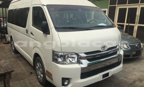 Buy Used Toyota Hiace White Car in Luanda in Luanda Province Buy Used Toyota Hiace White Car in Luanda in Luanda Province