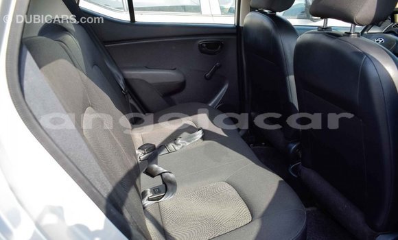 Comprar Importar Hyundai i10 Outro Carro em Import - Dubai em Bengo Province Comprar Importar Hyundai i10 Outro Carro em Import - Dubai em Bengo Province