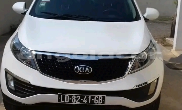Buy Used Kia Sportage White Car in Luanda in Luanda Province Buy Used Kia Sportage White Car in Luanda in Luanda Province