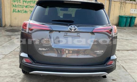 Comprar Usado Toyota RAV4 Outro Carro em Luanda em Luanda Province Comprar Usado Toyota RAV4 Outro Carro em Luanda em Luanda Province