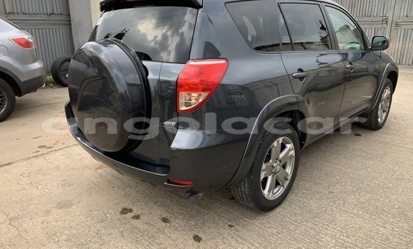 Buy Used Toyota RAV4 Silver Car in Luanda in Luanda Province Buy Used Toyota RAV4 Silver Car in Luanda in Luanda Province