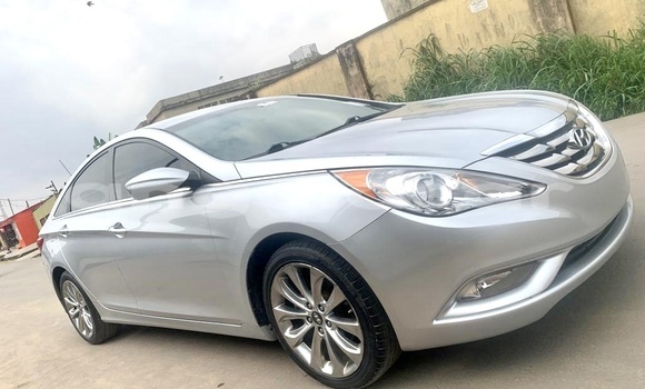 Comprar Usado Hyundai Sonata Prata Carro em Luanda em Luanda Province Comprar Usado Hyundai Sonata Prata Carro em Luanda em Luanda Province
