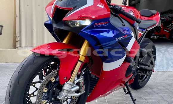 Buy Used Honda CBR 1000 RR Red Bike in Luanda in Luanda Province