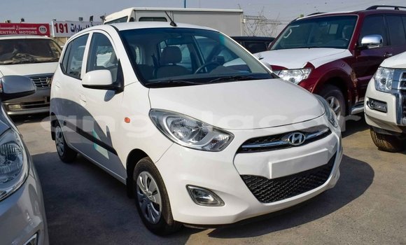 Comprar Importar Hyundai i10 Branco Carro em Import - Dubai em Bengo Province Comprar Importar Hyundai i10 Branco Carro em Import - Dubai em Bengo Province