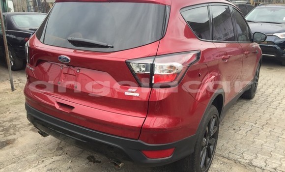 Acheter Occasion Voiture Ford Edge Rouge à Luanda, Province de Luanda Acheter Occasion Voiture Ford Edge Rouge à Luanda, Province de Luanda