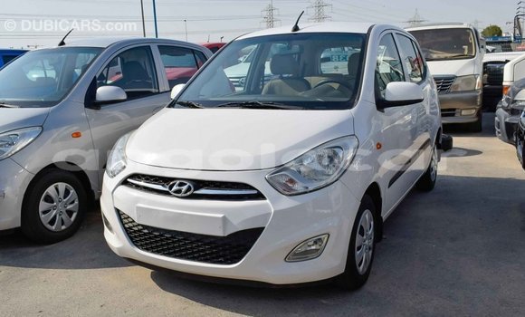 Comprar Importar Hyundai i10 Branco Carro em Import - Dubai em Bengo Province Comprar Importar Hyundai i10 Branco Carro em Import - Dubai em Bengo Province