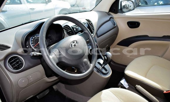 Comprar Importar Hyundai i10 Branco Carro em Import - Dubai em Bengo Province Comprar Importar Hyundai i10 Branco Carro em Import - Dubai em Bengo Province