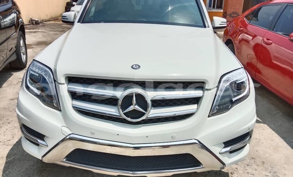 Buy Used Mercedes-Benz CL–Class White Car in Luanda in Luanda Province