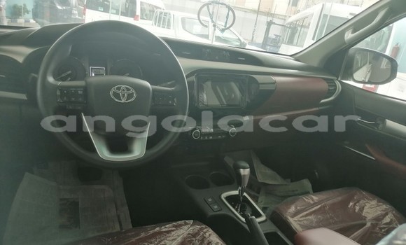 Buy Used Toyota Hilux White Car in Luanda in Luanda Province Buy Used Toyota Hilux White Car in Luanda in Luanda Province