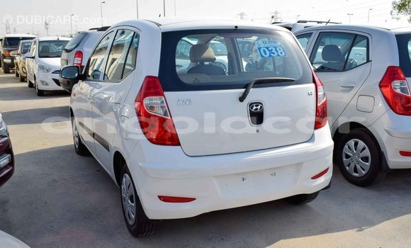 Comprar Importar Hyundai i10 Branco Carro em Import - Dubai em Bengo Province Comprar Importar Hyundai i10 Branco Carro em Import - Dubai em Bengo Province