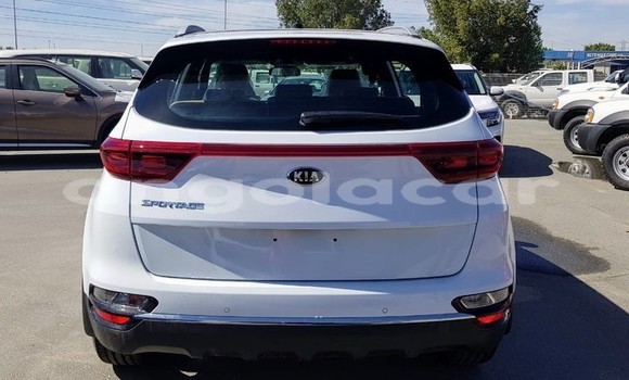 Buy Used Kia Sportage White Car in Luanda in Luanda Province Buy Used Kia Sportage White Car in Luanda in Luanda Province