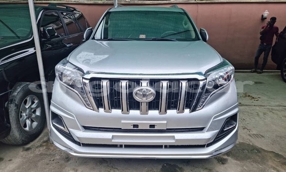 Buy Used Toyota Land Cruiser Prado Silver Car in Luanda in Luanda Province