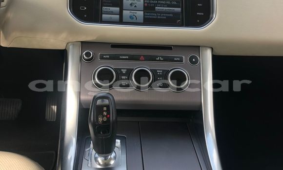 Acheter Occasion Voiture Land Rover Range Rover Sport Blanc à Luanda, Province de Luanda Acheter Occasion Voiture Land Rover Range Rover Sport Blanc à Luanda, Province de Luanda