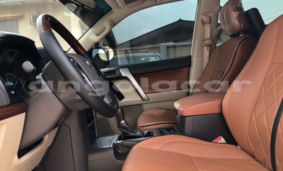 Buy Used Toyota Land Cruiser White Car in Luanda in Luanda Province Buy Used Toyota Land Cruiser White Car in Luanda in Luanda Province