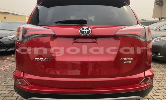 Comprar Usado Toyota RAV4 Vermelho Carro em Luanda em Luanda Province Comprar Usado Toyota RAV4 Vermelho Carro em Luanda em Luanda Province