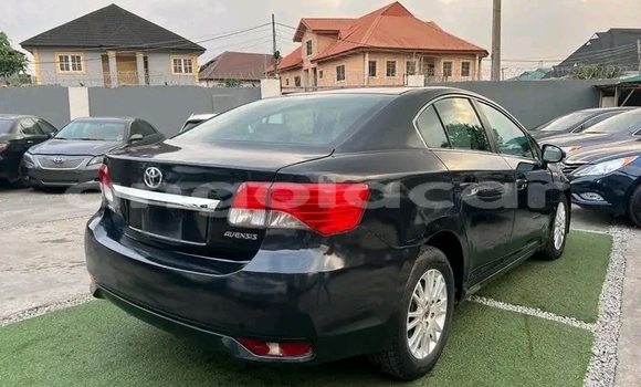 Acheter Occasion Voiture Toyota Avensis Noir à Luanda, Province de Luanda Acheter Occasion Voiture Toyota Avensis Noir à Luanda, Province de Luanda