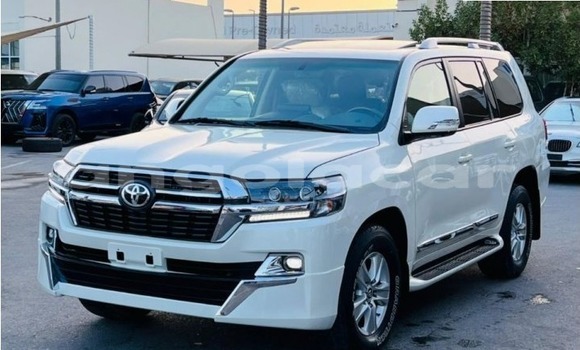 Comprar Usado Toyota Land Cruiser Branco Carro em Luena em Moxico
